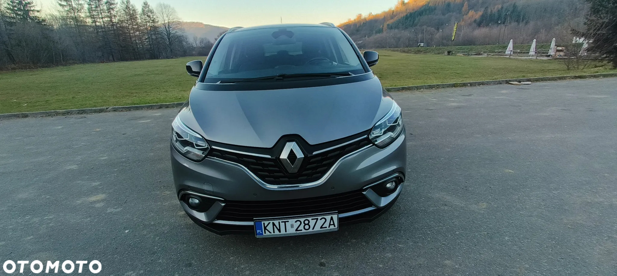Renault Scenic 1.5 dCi Dynamique EDC - 8