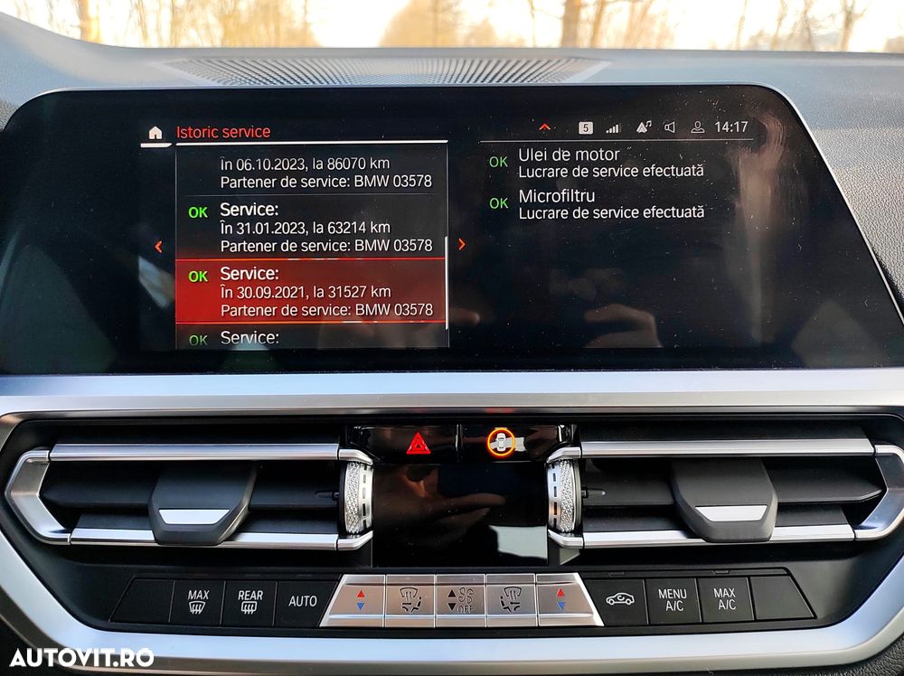 BMW Seria 3 320i Aut. Sport Line - 19