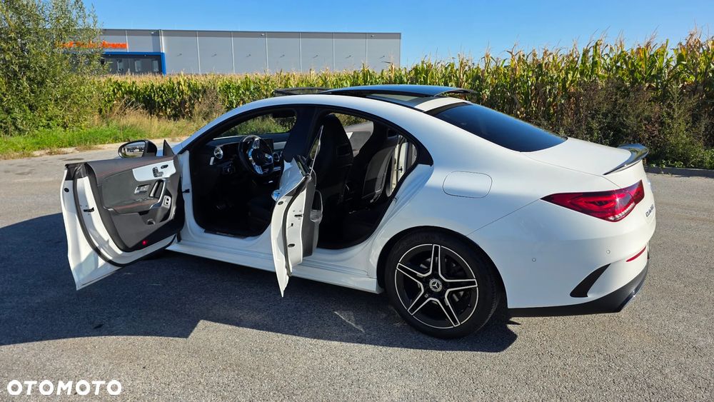 Mercedes-Benz CLA 200 AMG Line 7G-DCT - 17