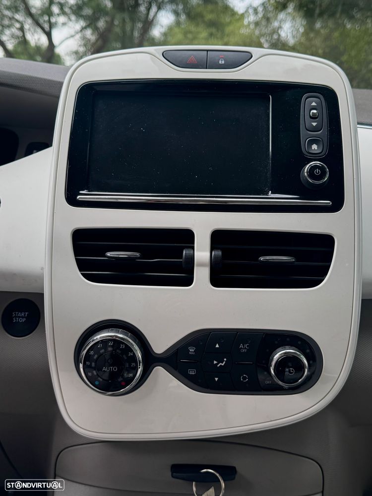 Renault Zoe - 19