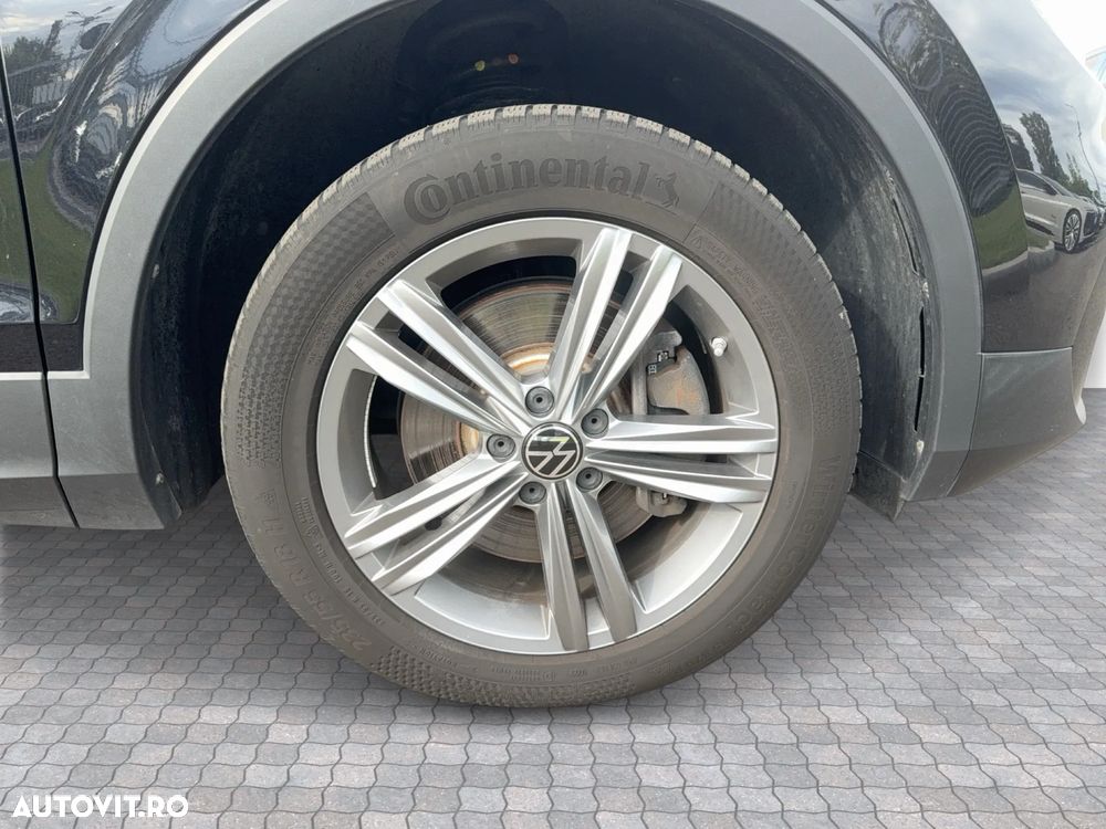 Volkswagen Tiguan 2.0 TDI SCR 4MOTION DSG Elegance - 8