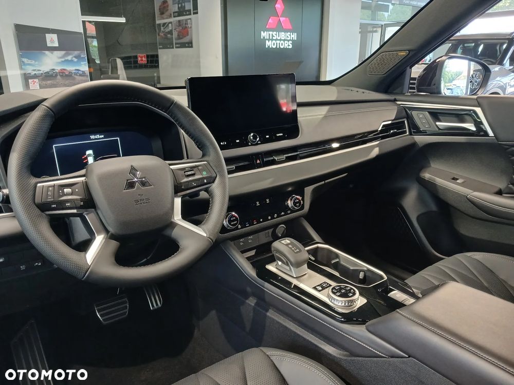 Mitsubishi Outlander Black Edition - 9