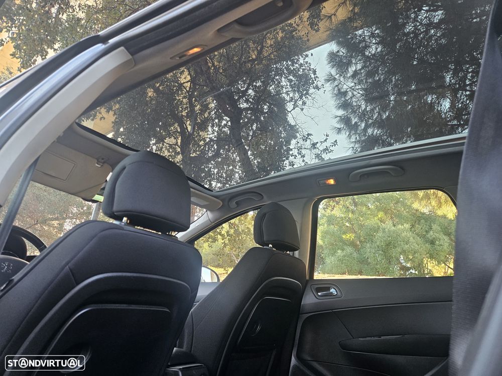 Peugeot 308 SW - 21