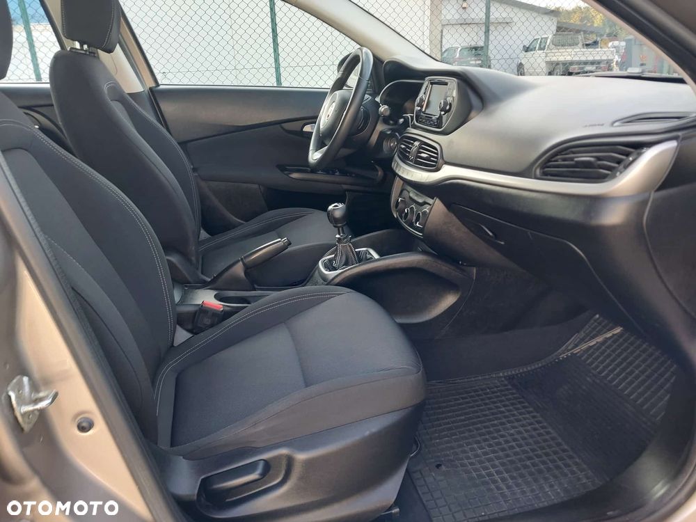 Fiat Tipo - 17