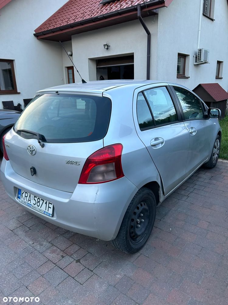Toyota Yaris - 3