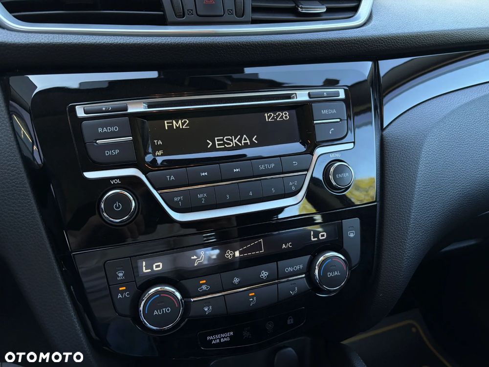 Nissan Qashqai 1.6 DCi N-Connecta Xtronic - 29