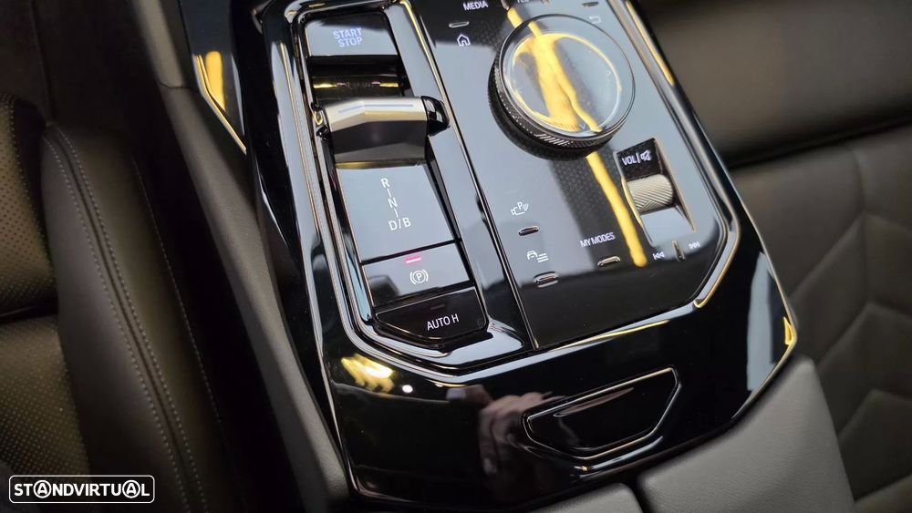BMW i5 eDrive40 Pack Desportivo M Pro - 48
