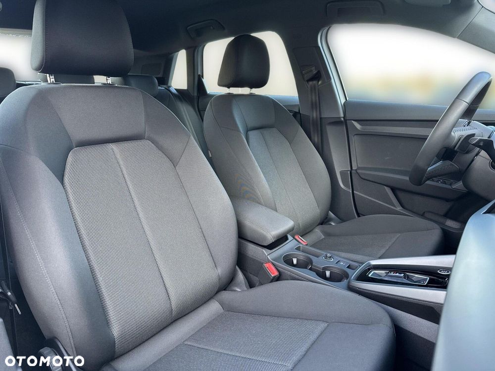 Audi A3 Sportback - 16