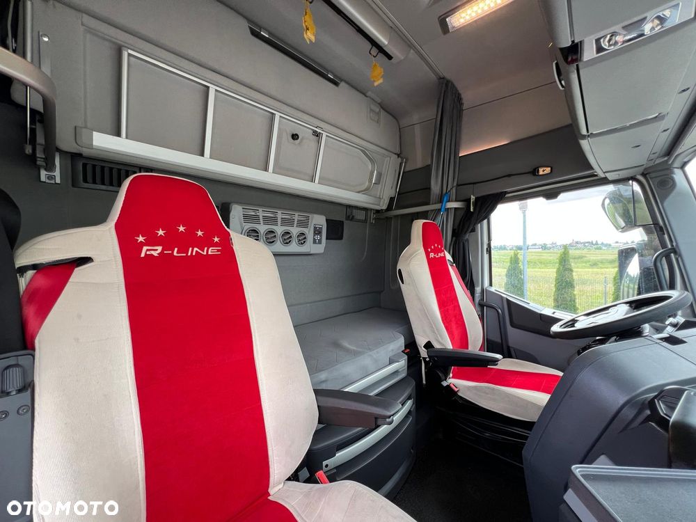 Renault T520/ HIGH CAB/ MODEL 2021/ ZABUDOWY/ KLIMA POSTOJOWA/ TOP STAN - 32
