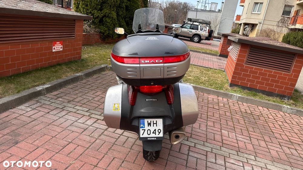 Honda NT - 6