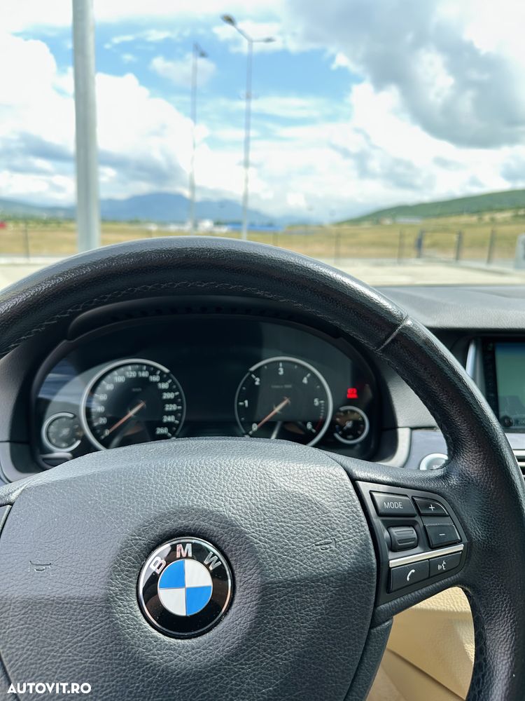 BMW Seria 5 - 30