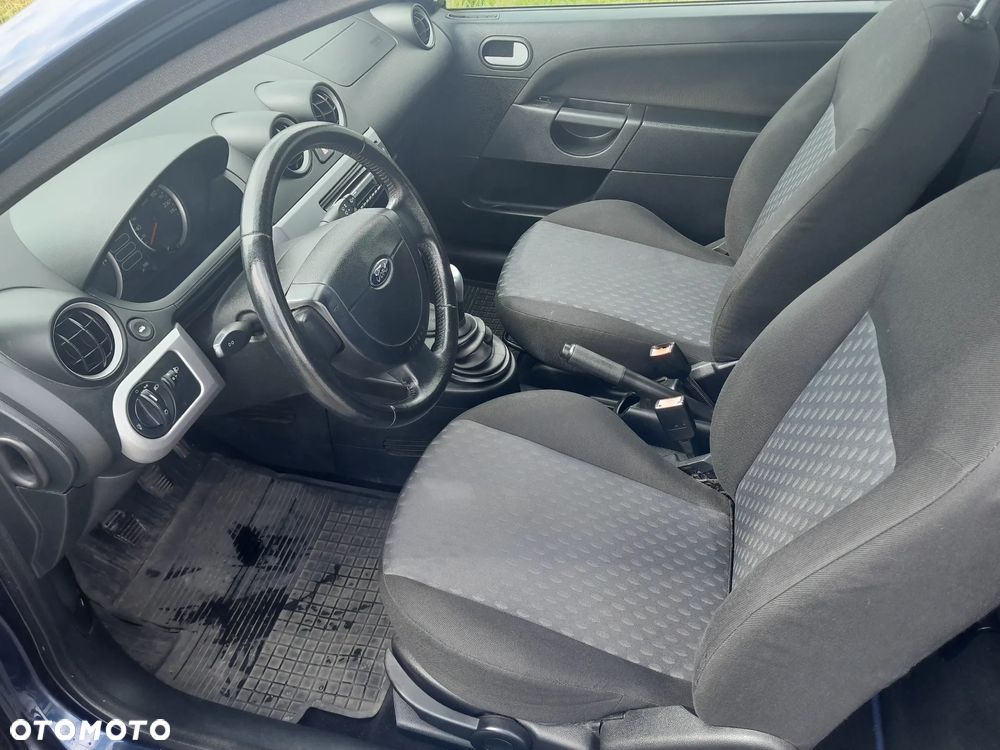 Ford Fiesta - 6