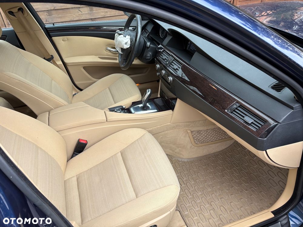 BMW Seria 5 525xd Edition Exclusive - 8