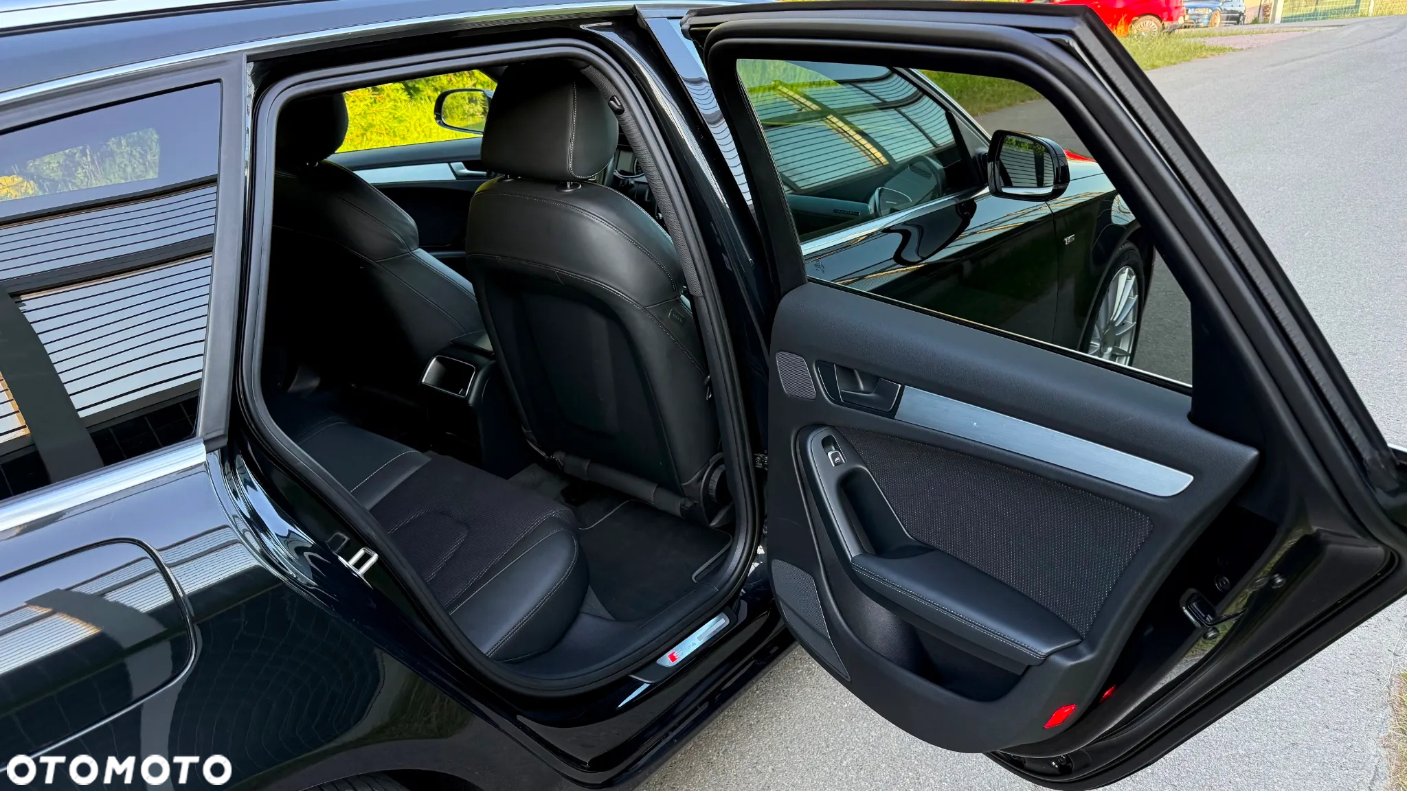 Audi A4 Avant 2.0 TDI DPF quattro S line Sportpaket - 17