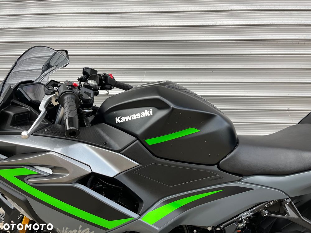 Kawasaki Ninja - 14