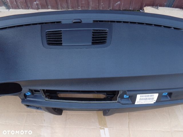 DESKA KONSOLA KOKPIT BMW E90 E91 E92 EUROPA IGŁA - 4