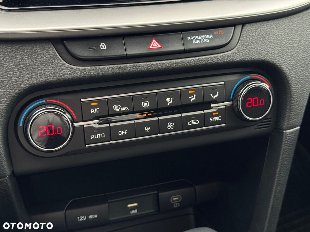 Kia Ceed 1.5 T-GDI M DCT - 33