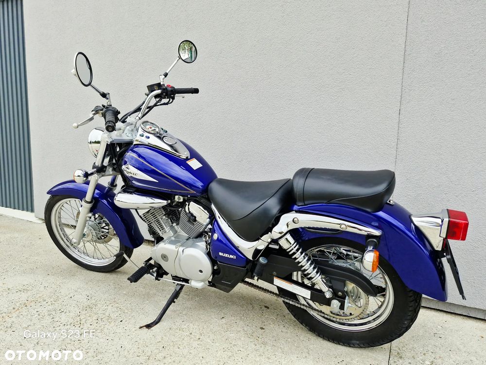Suzuki Intruder - 18