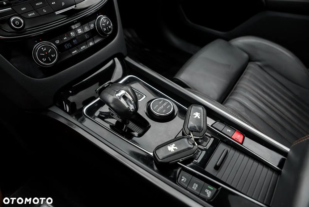 Peugeot 508 RXH Hybrid4 - 35