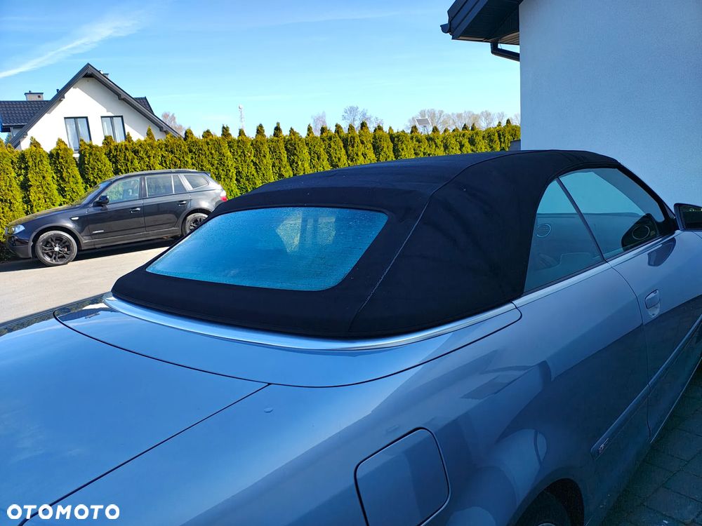 Audi A4 Cabrio 1.8 T multitronic - 35