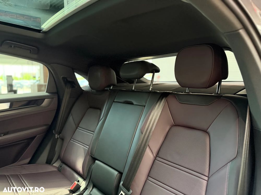 Porsche Cayenne Black Edition - 35
