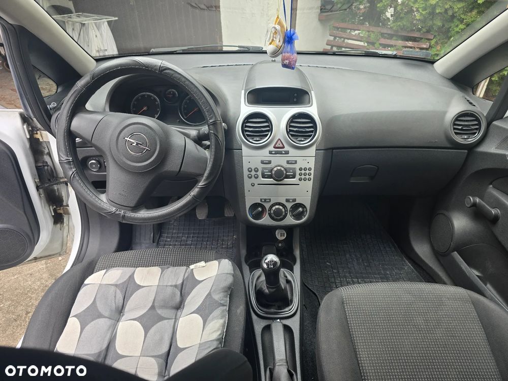 Opel Corsa 1.2 16V Enjoy - 8