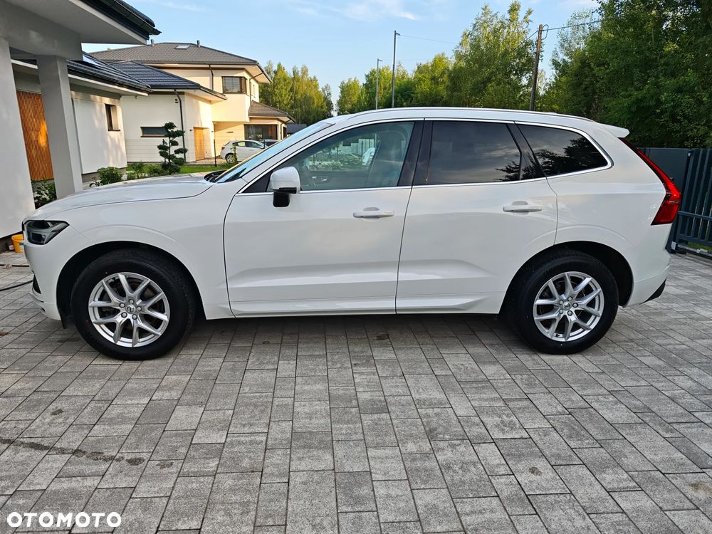 Volvo XC 60 T5 AWD Momentum - 3