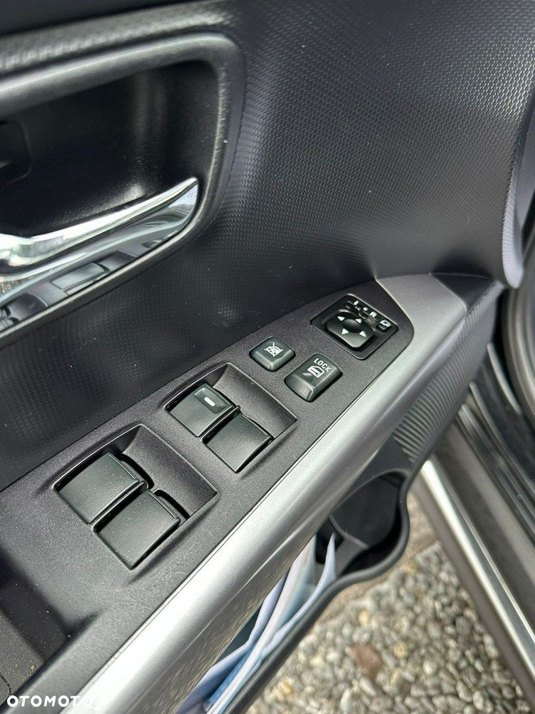 Mitsubishi Outlander - 18