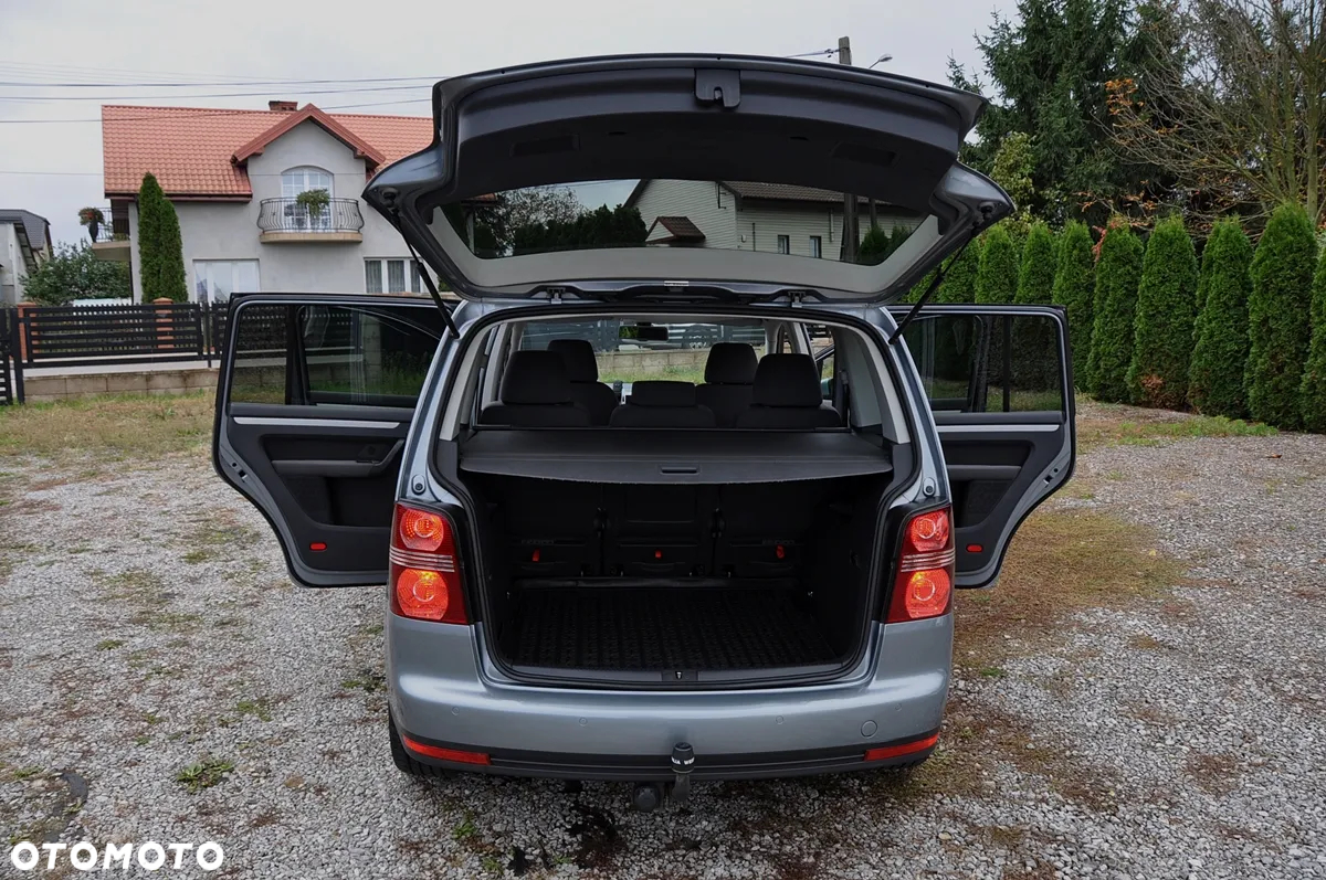 Volkswagen Touran 1.4 TSI Highline - 12