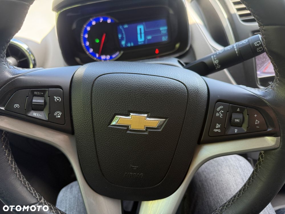 Chevrolet Trax 1.4 T LS - 34