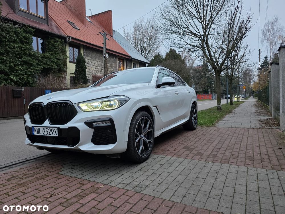 BMW X6 xDrive40d - 33
