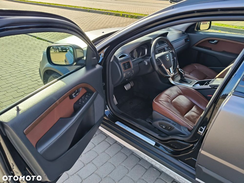 Volvo XC 70 D5 AWD Summum - 9