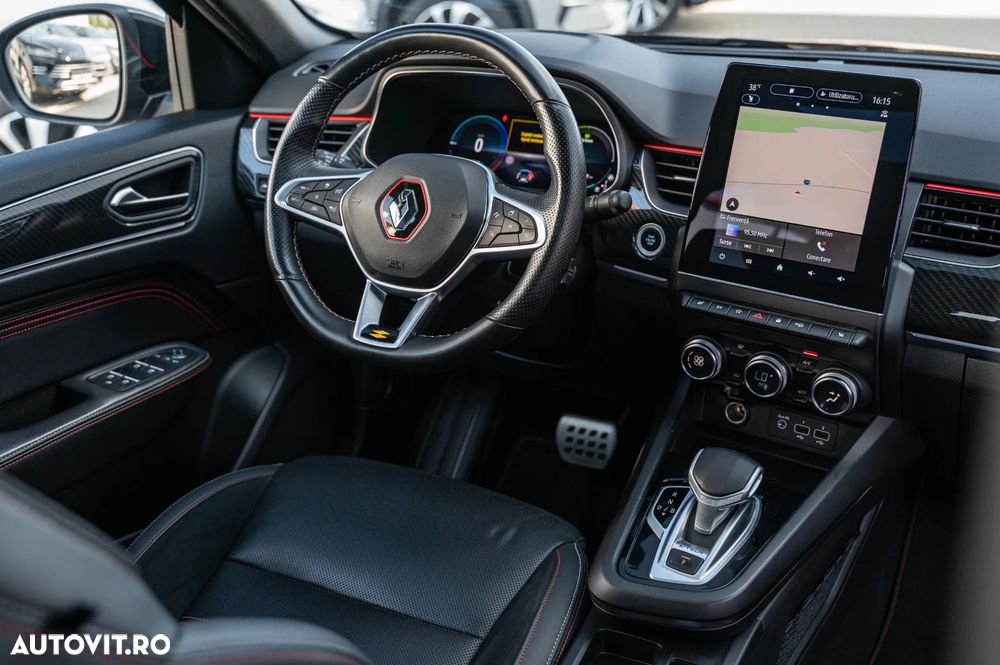Renault Arkana E-TECH RS Line - 16