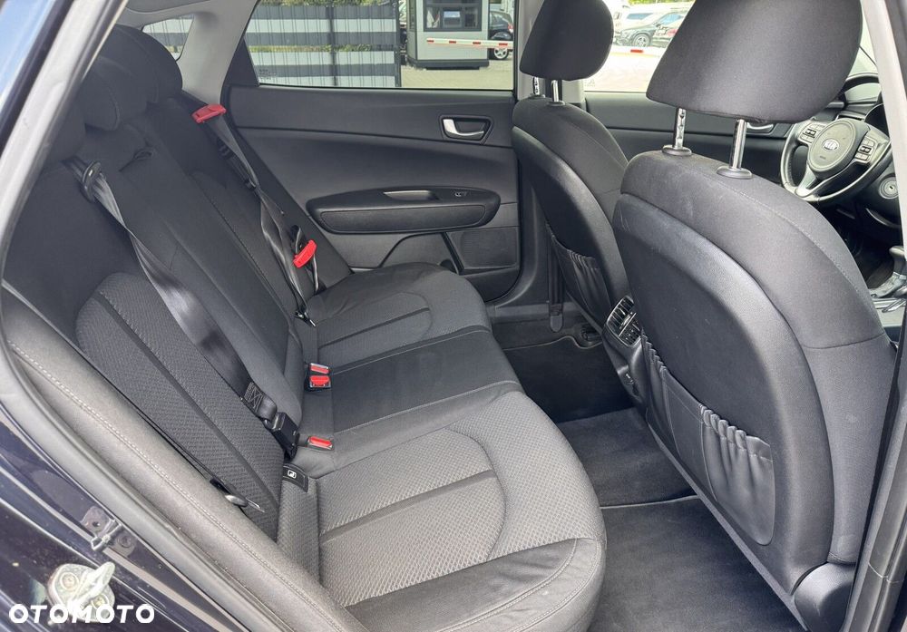 Kia Optima 1.7 CRDI M DCT - 19
