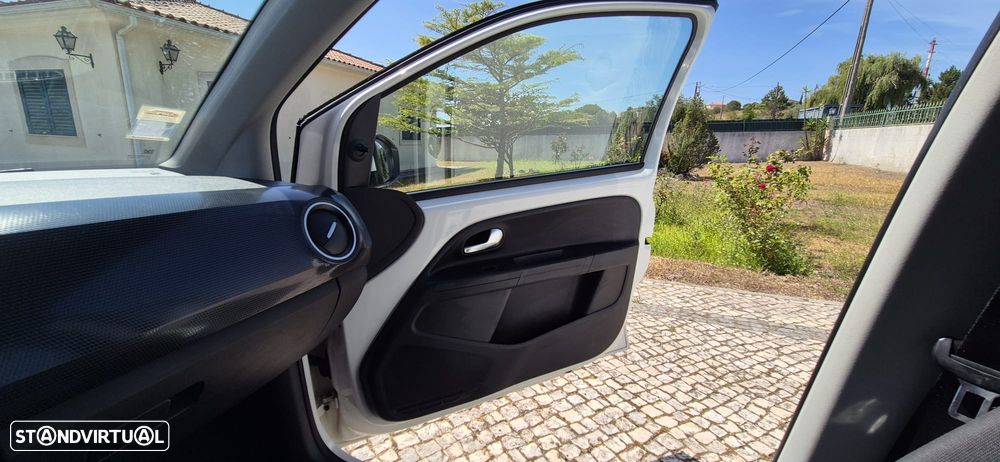 VW Up! 1.0 BlueMotion Move - 10