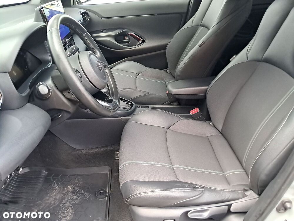 Toyota Yaris Cross Hybrid 1.5 Premiere Edition - 15
