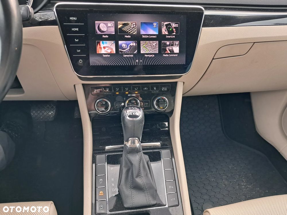 Skoda Superb 2.0 TDI 4x4 L&K DSG - 27
