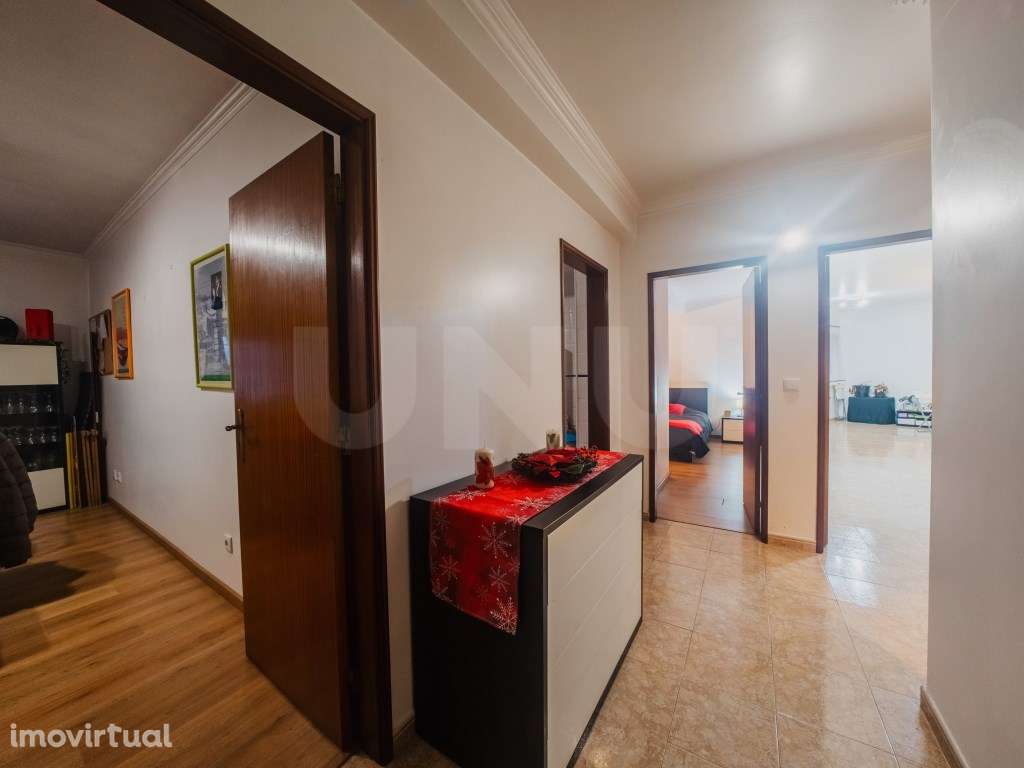 Apartamento T2, para venda, nas Caldas da Rainha - Grande imagem: 2/26