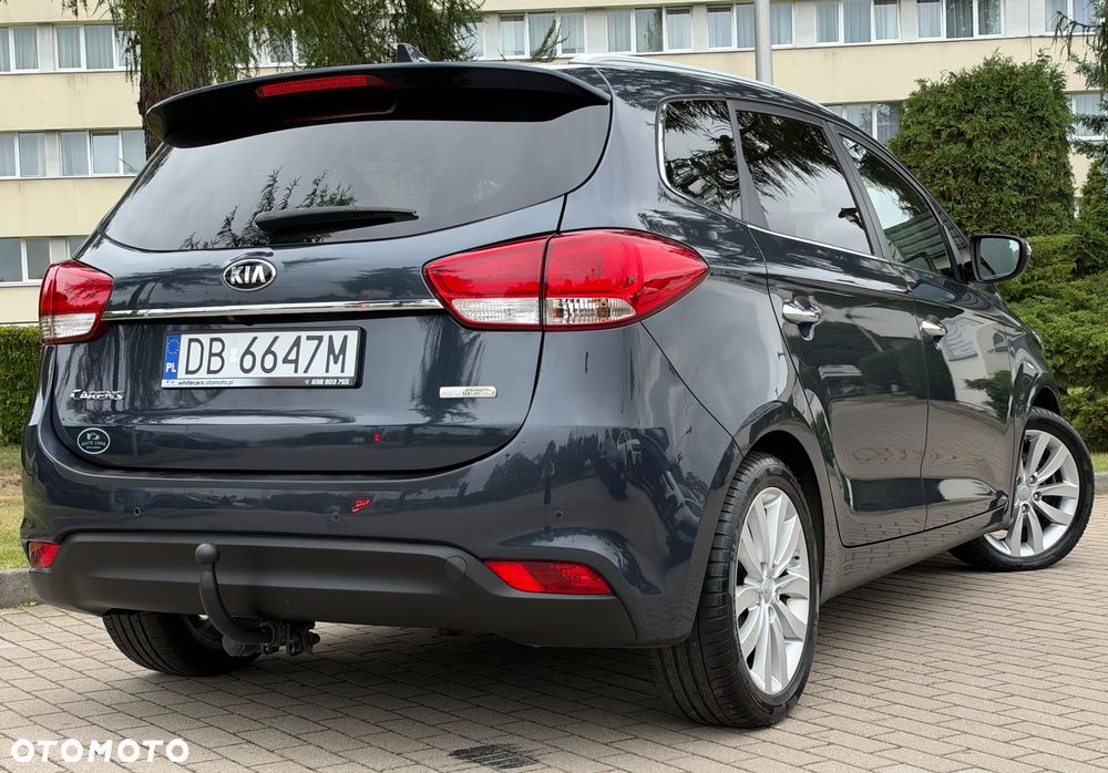 Kia Carens 1.7 CRDi 141 Dream Team Edition - 29