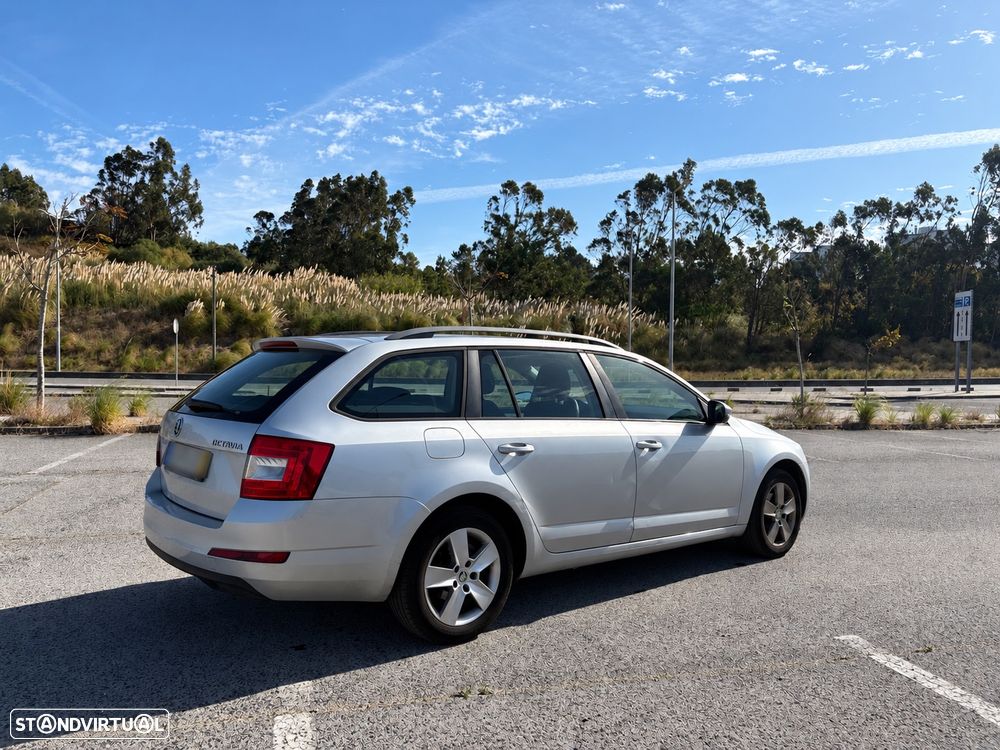 Skoda Octavia Break 1.6 TDi Ambition - 6