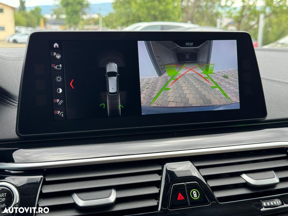 BMW Seria 5 520d AT - 11