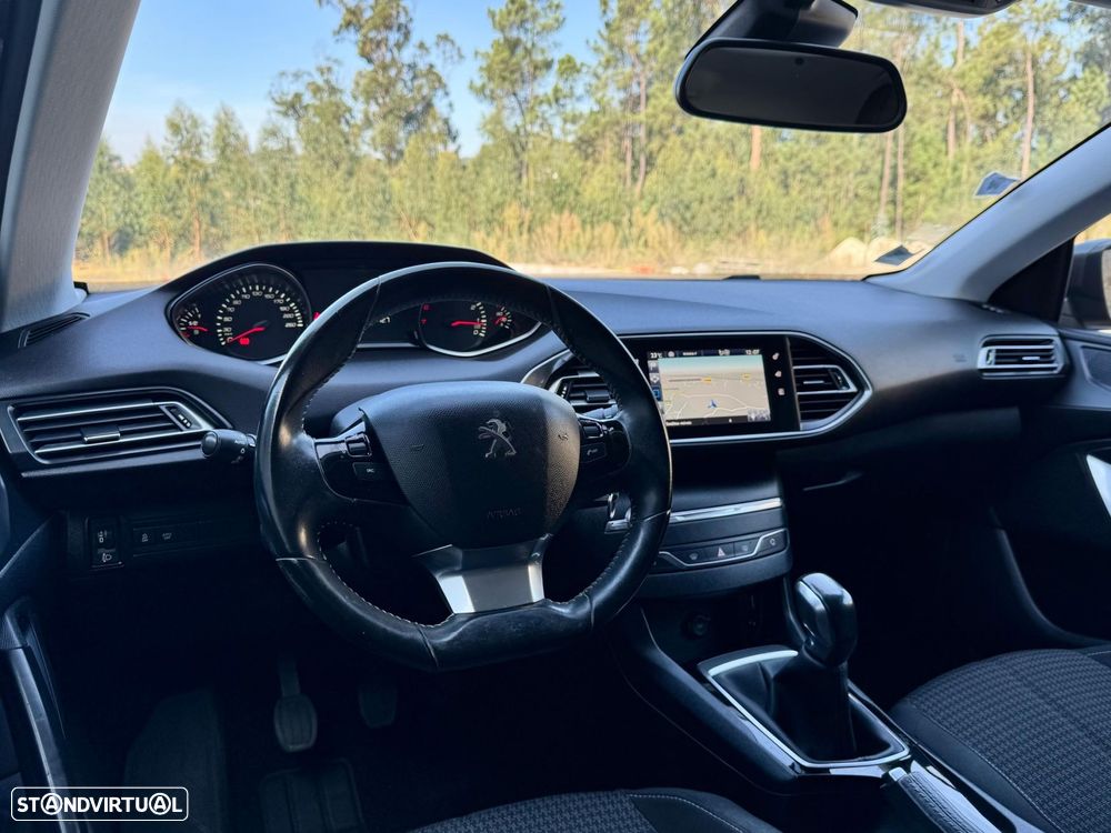 Peugeot 308 1.2 PureTech Style - 17