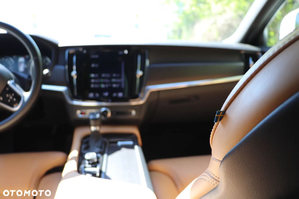 Volvo V90 Cross Country T5 Geartronic Momentum Pro - 33