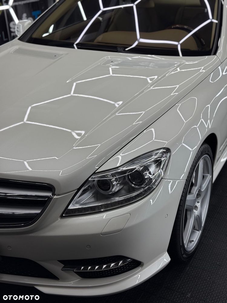 Mercedes-Benz CL - 29
