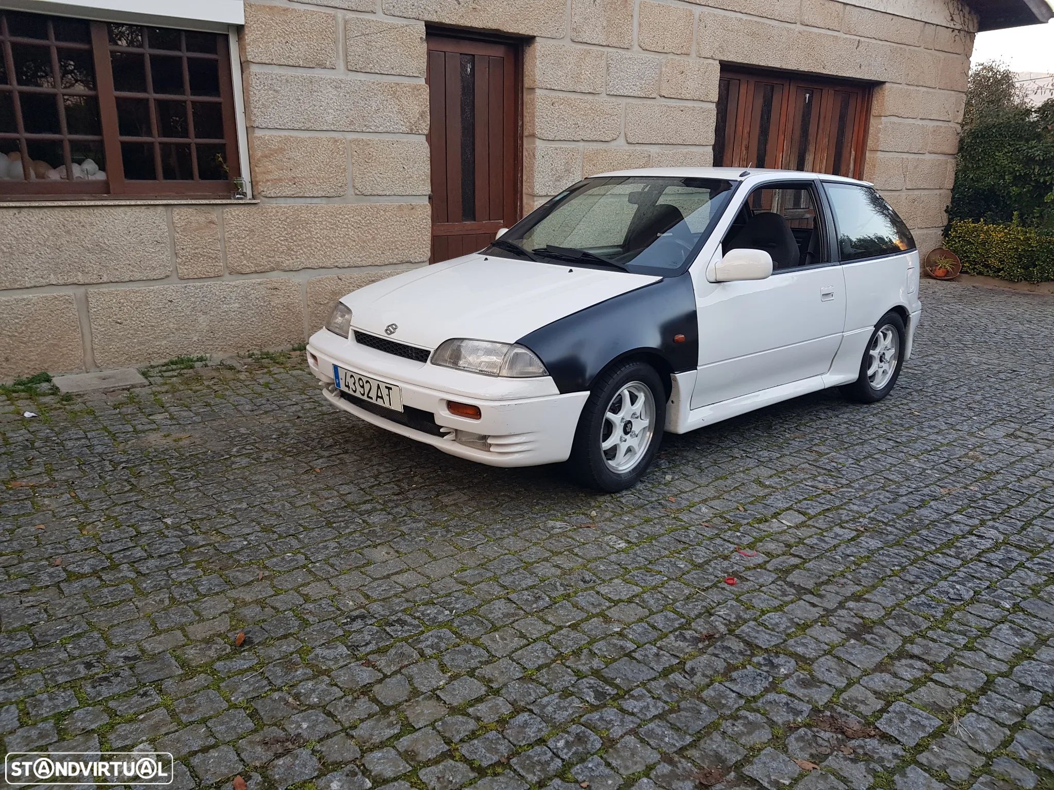 Suzuki Swift 1.3 GTi 16V - 1