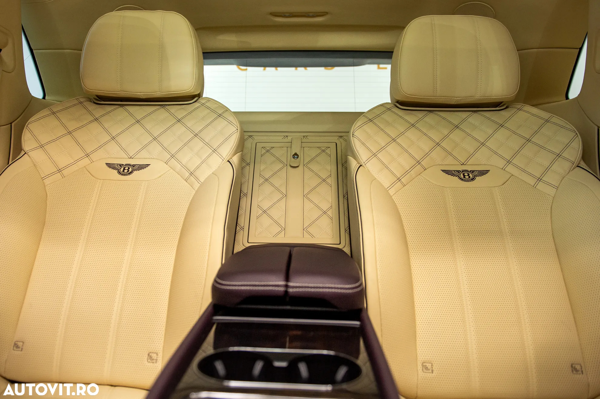 Bentley Bentayga - 33