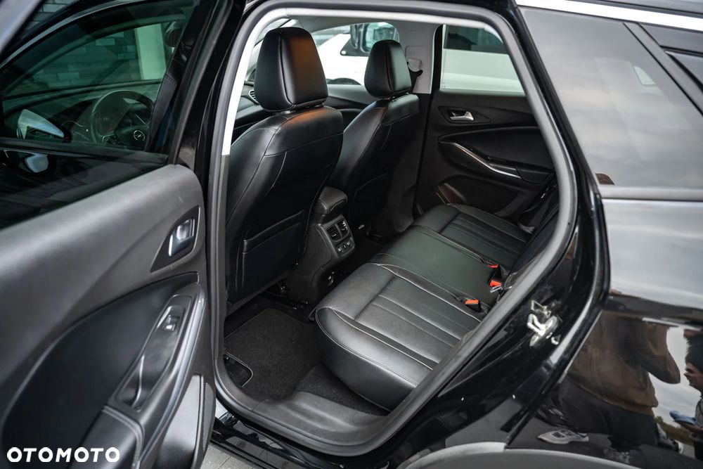 Opel Grandland X 1.2 Start/Stop Automatik Business INNOVATION - 16