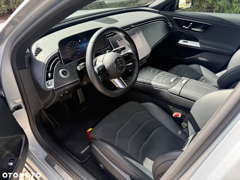 Mercedes-Benz Klasa E 220 d 4-Matic - 8