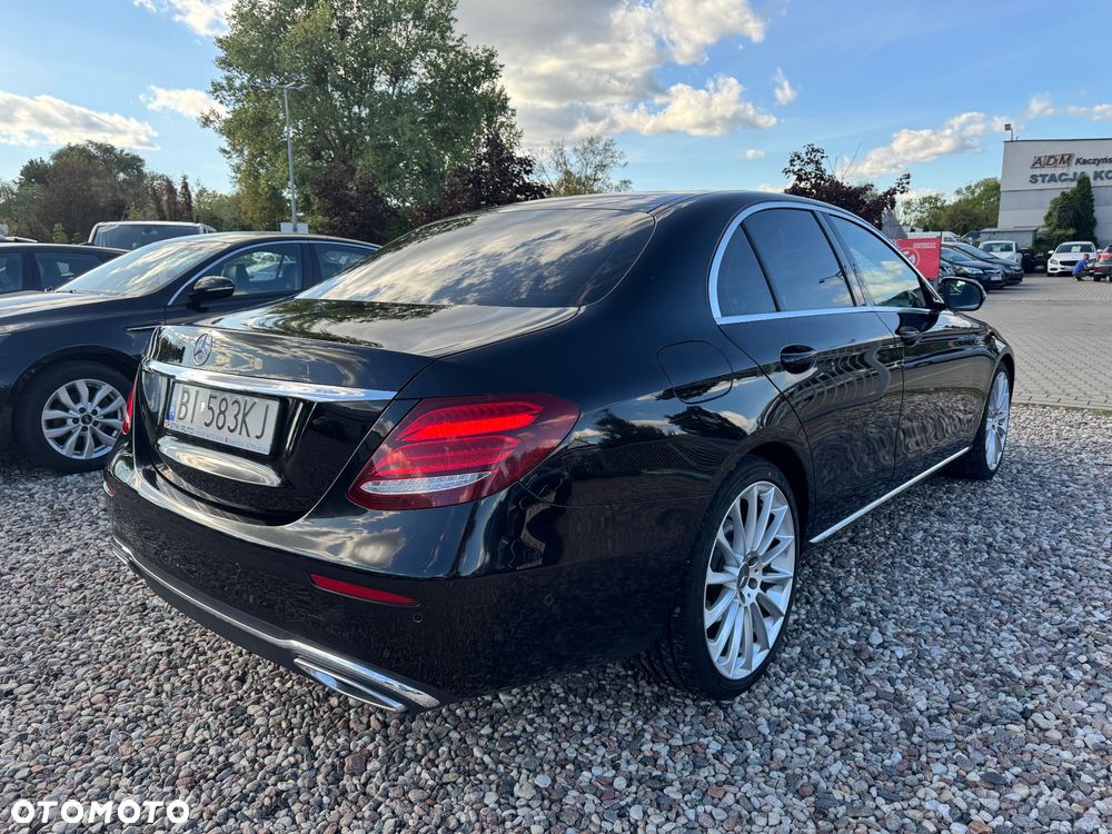 Mercedes-Benz Klasa E 220 d T 9G-TRONIC Avantgarde - 13