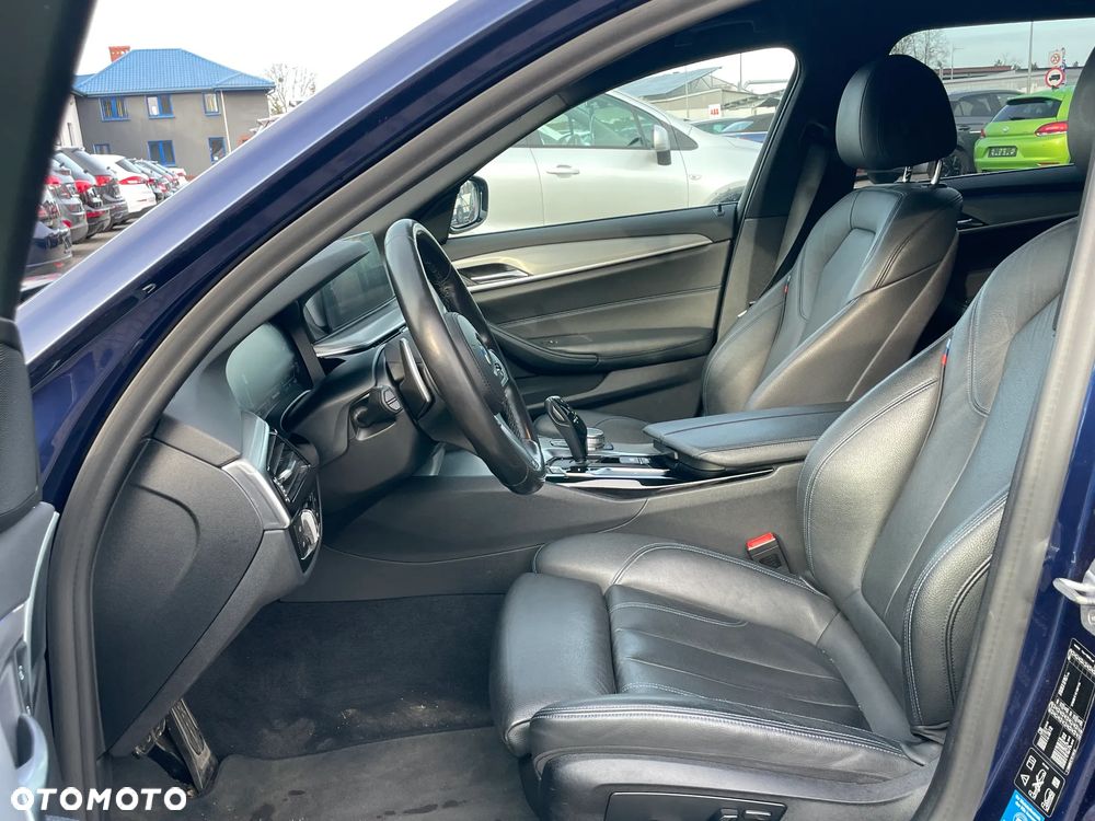 BMW Seria 5 530d xDrive M Sport sport - 2